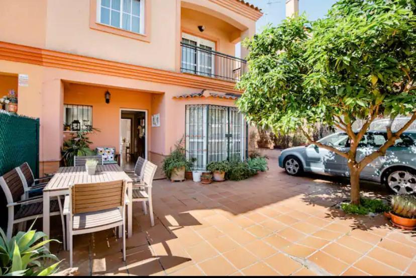 2 La Casa De Marilo Apartment Tomares Bagian luar foto